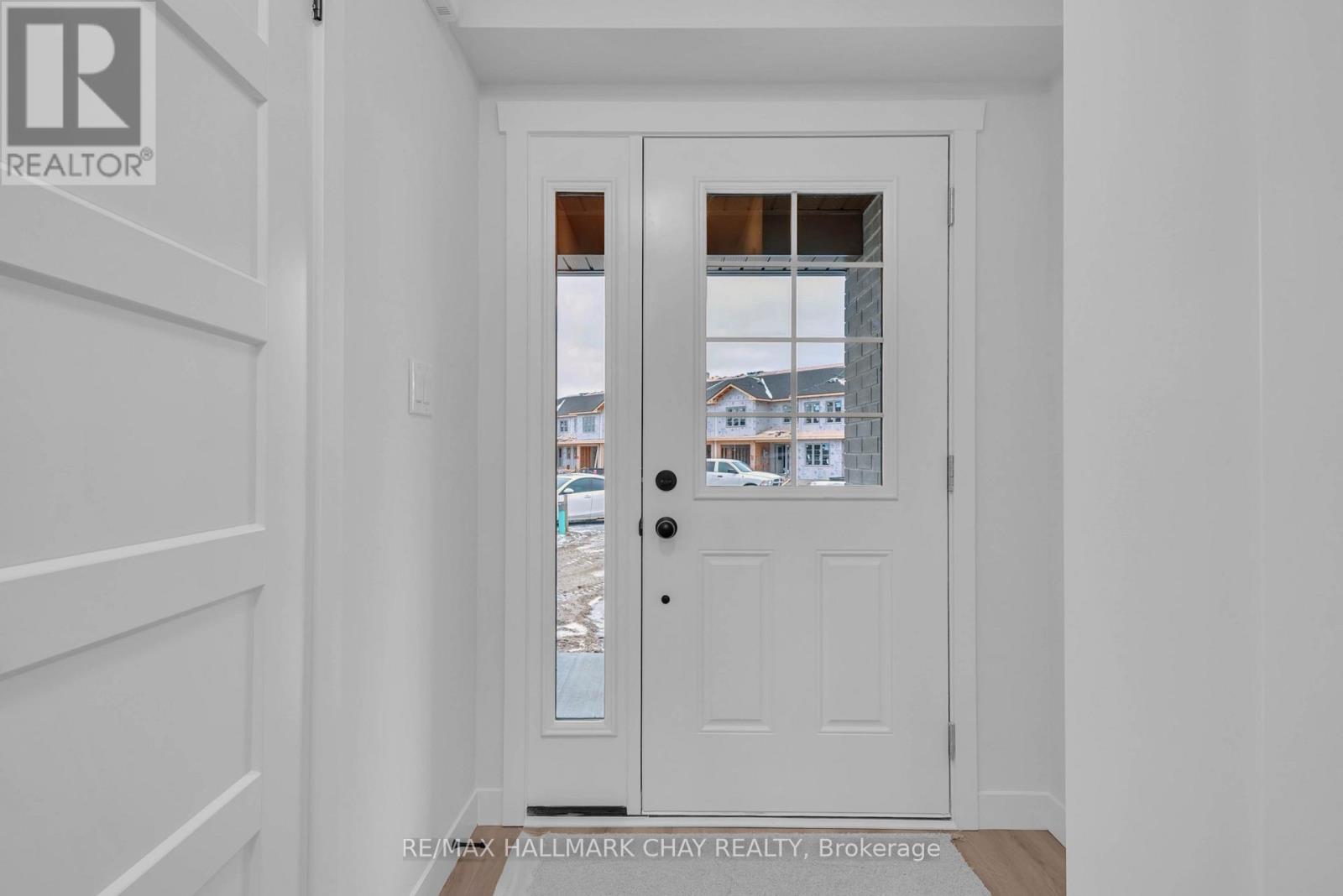 38 Strath Crescent Property Photo 2