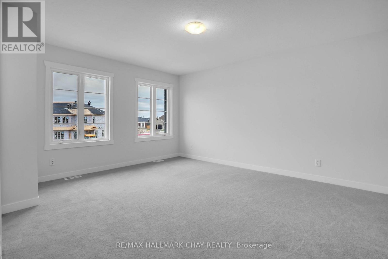 38 Strath Crescent Property Photo 14