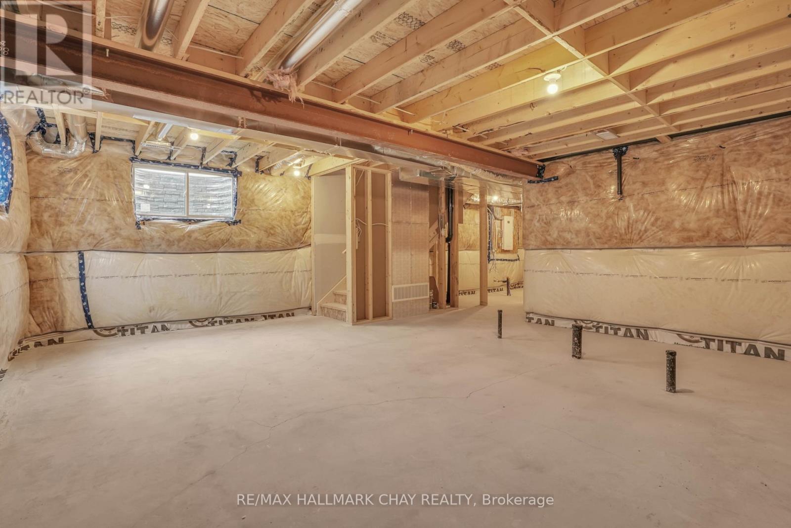 38 Strath Crescent Property Photo 21
