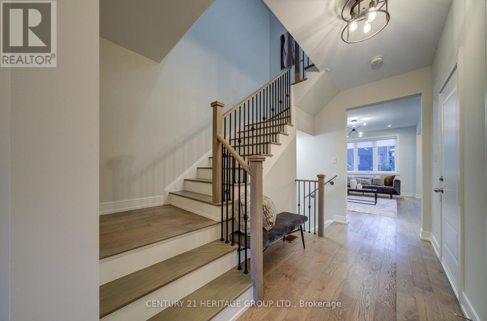 40 Eberhardt Drive Property Photo 3