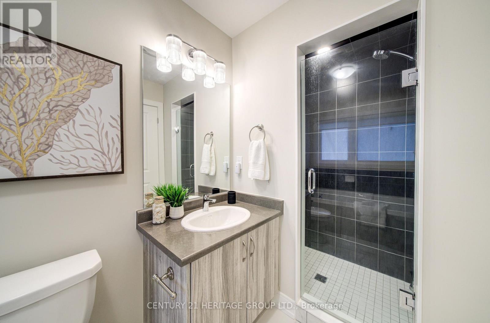 40 Eberhardt Drive Property Photo 24