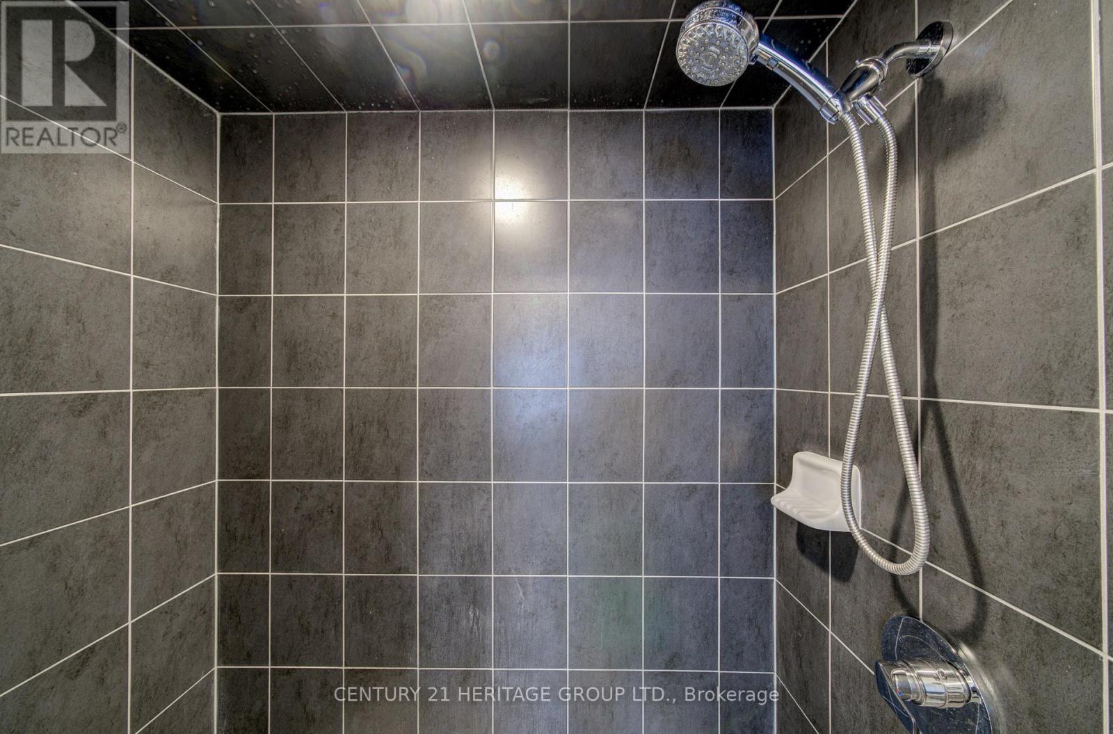 40 Eberhardt Drive Property Photo 25