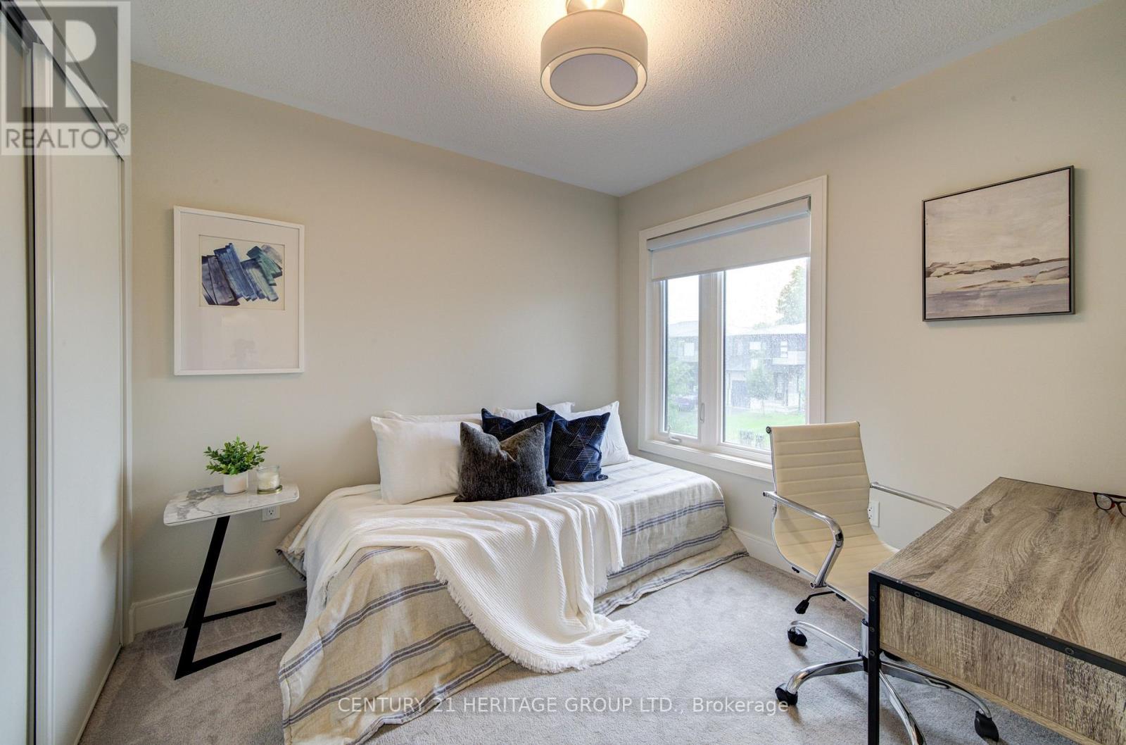 40 Eberhardt Drive Property Photo 28