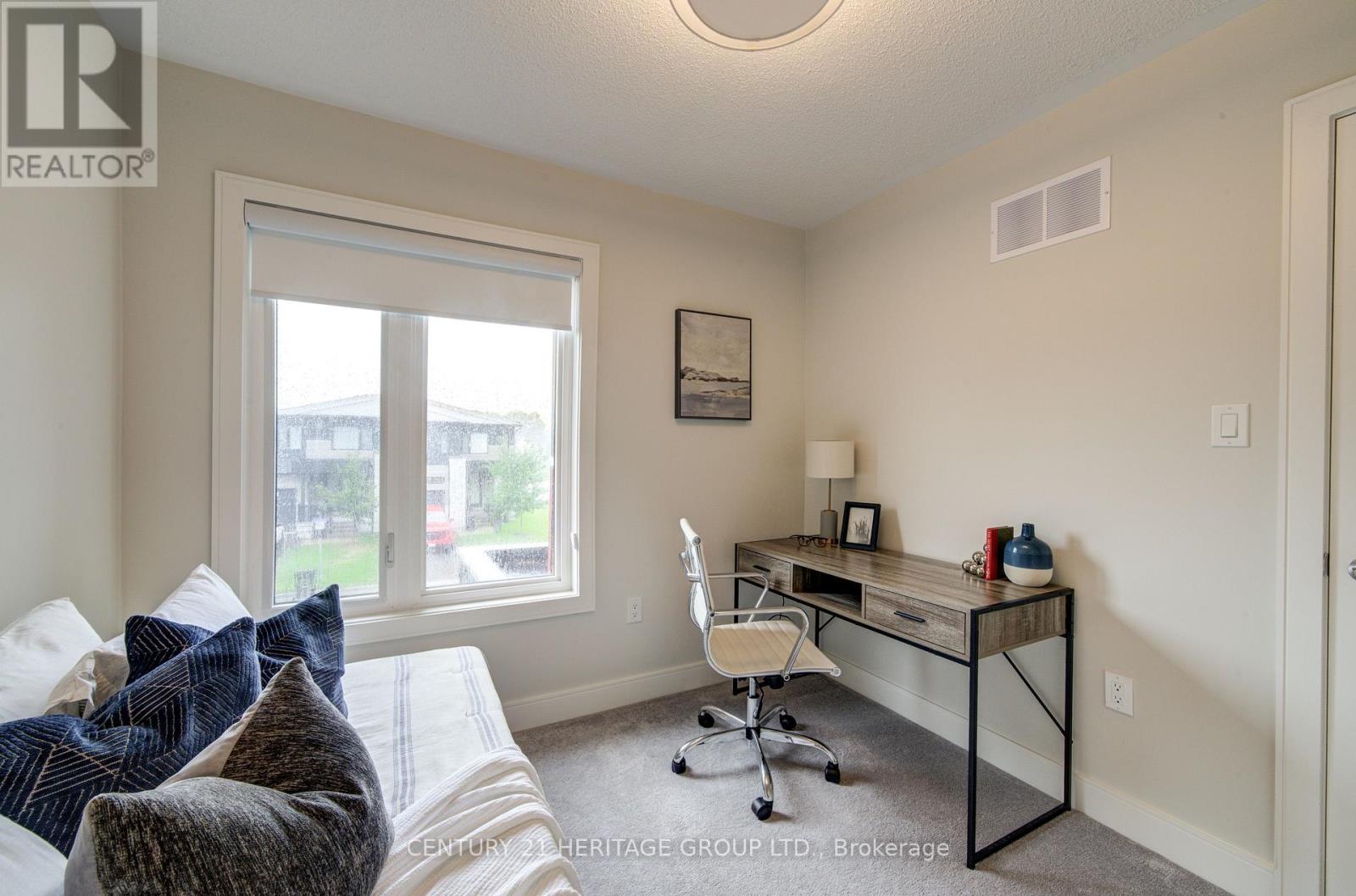 40 Eberhardt Drive Property Photo 29