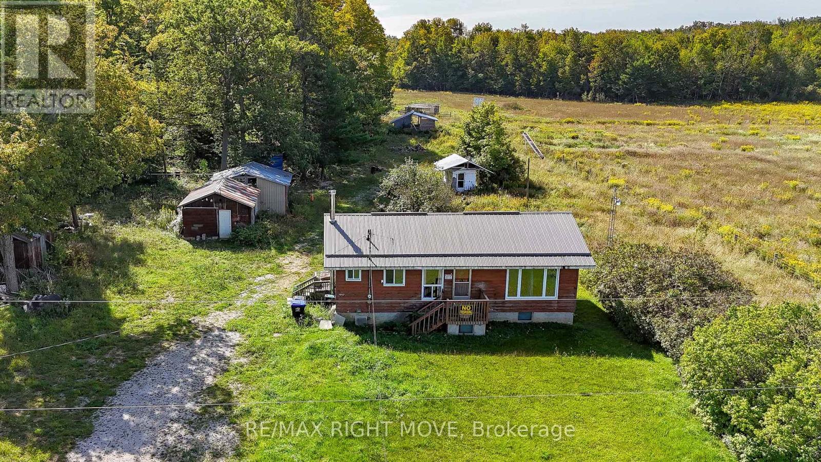 6989 Concession B-c Road Property Photo 1