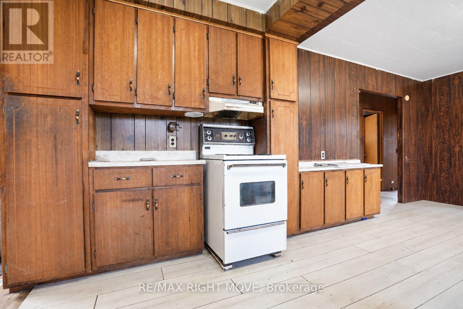 6989 Concession B-c Road Property Photo 9
