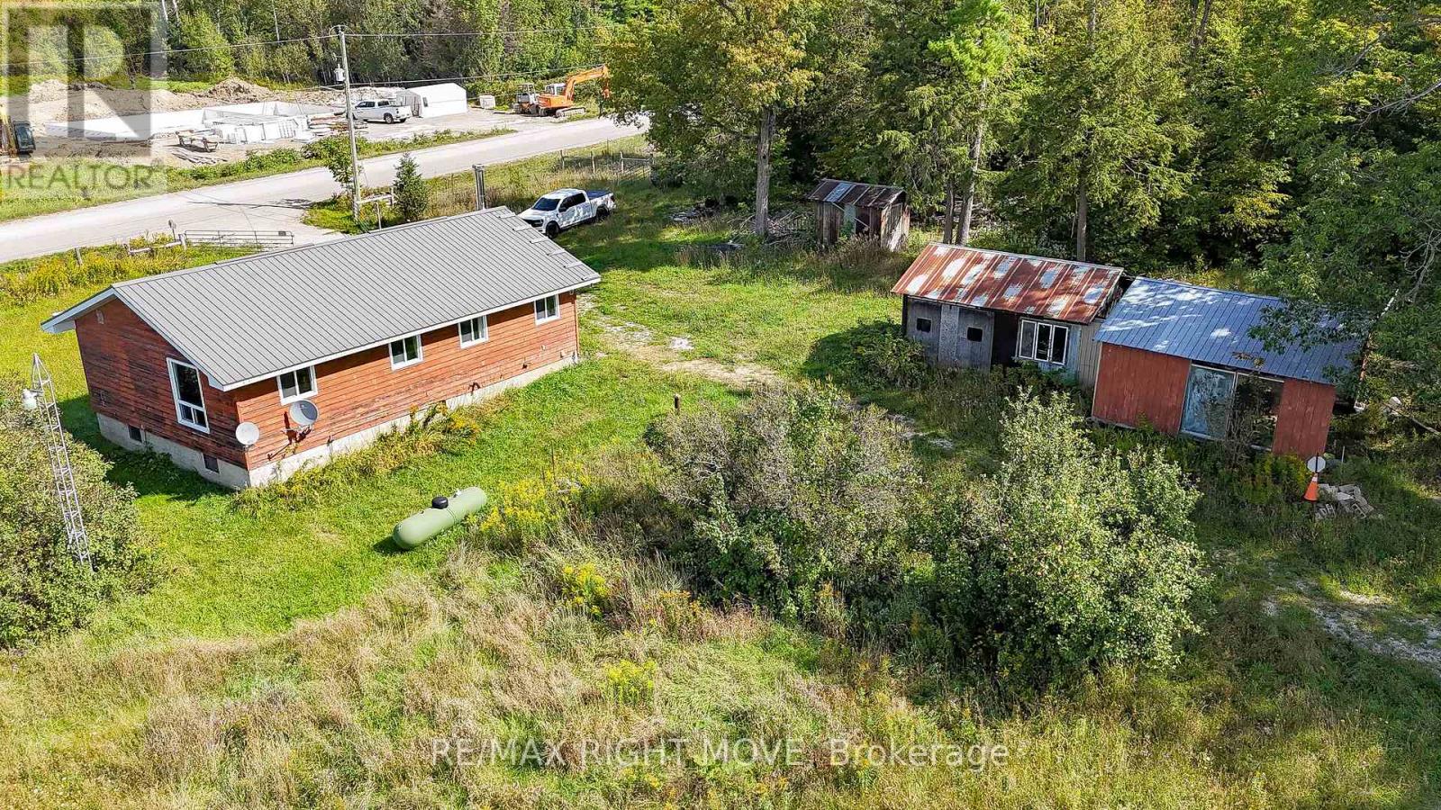 6989 Concession B-c Road Property Photo 17