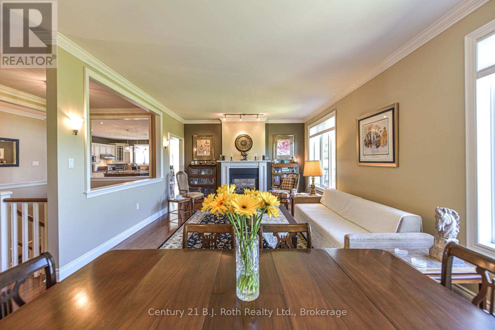 1273 Hawk Ridge Crescent Property Photo 18
