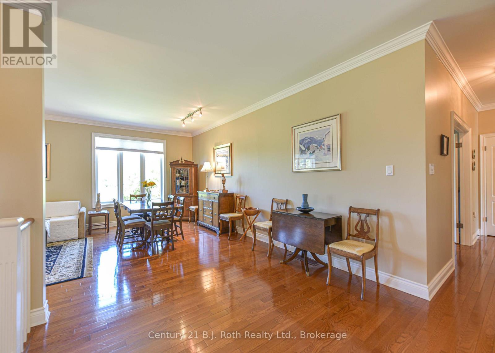 1273 Hawk Ridge Crescent Property Photo 19