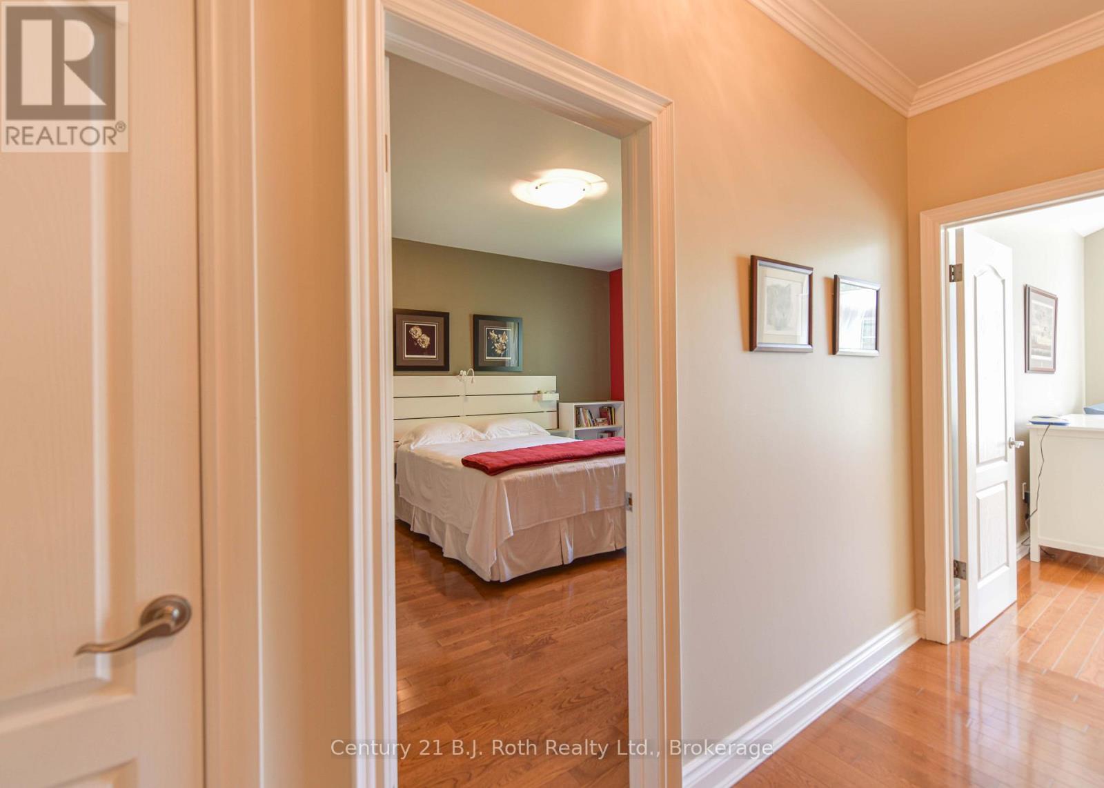 1273 Hawk Ridge Crescent Property Photo 24