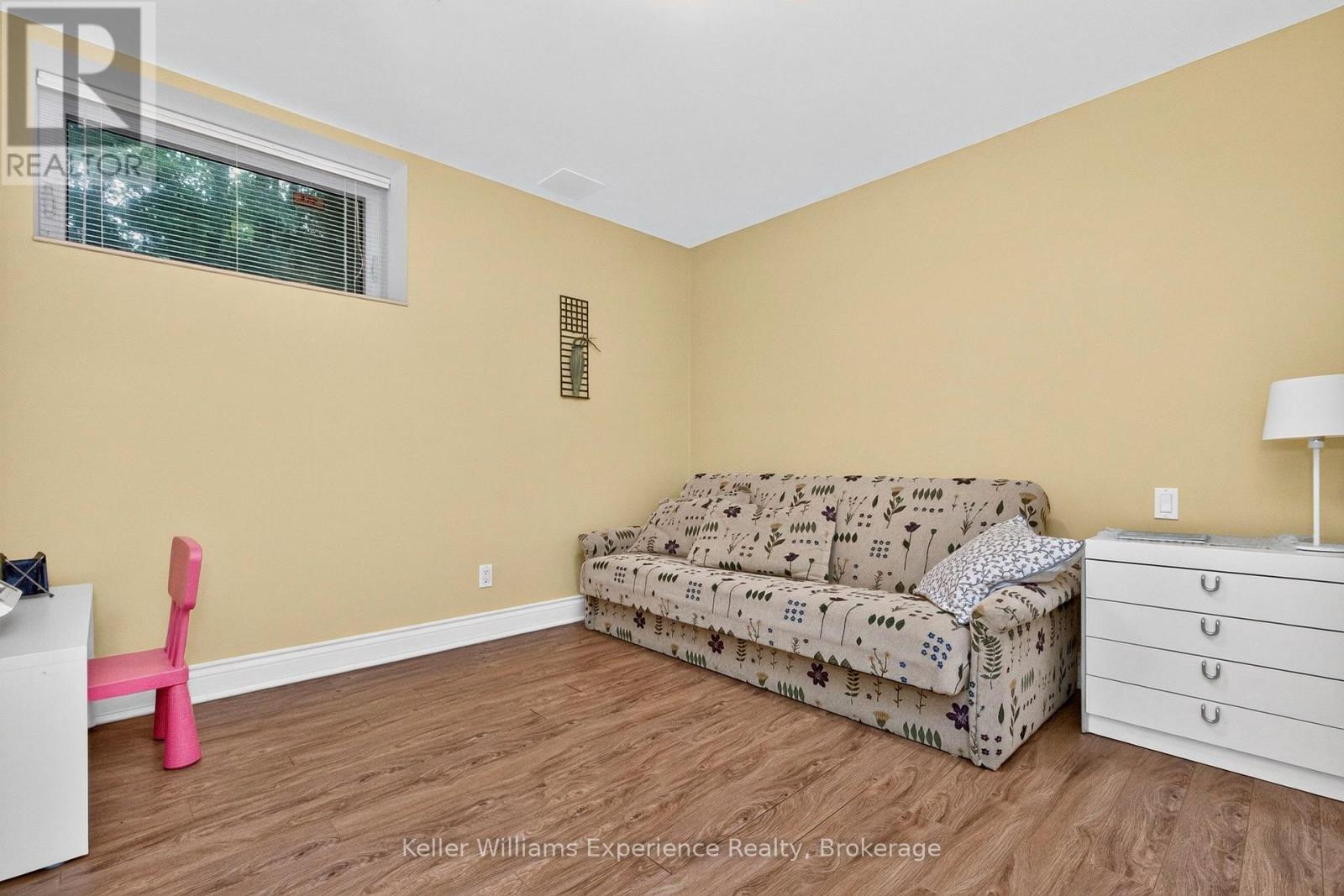 12 Albion Lane Property Photo 21