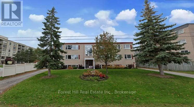 201 - 176 Eighth Street Property Photo 1