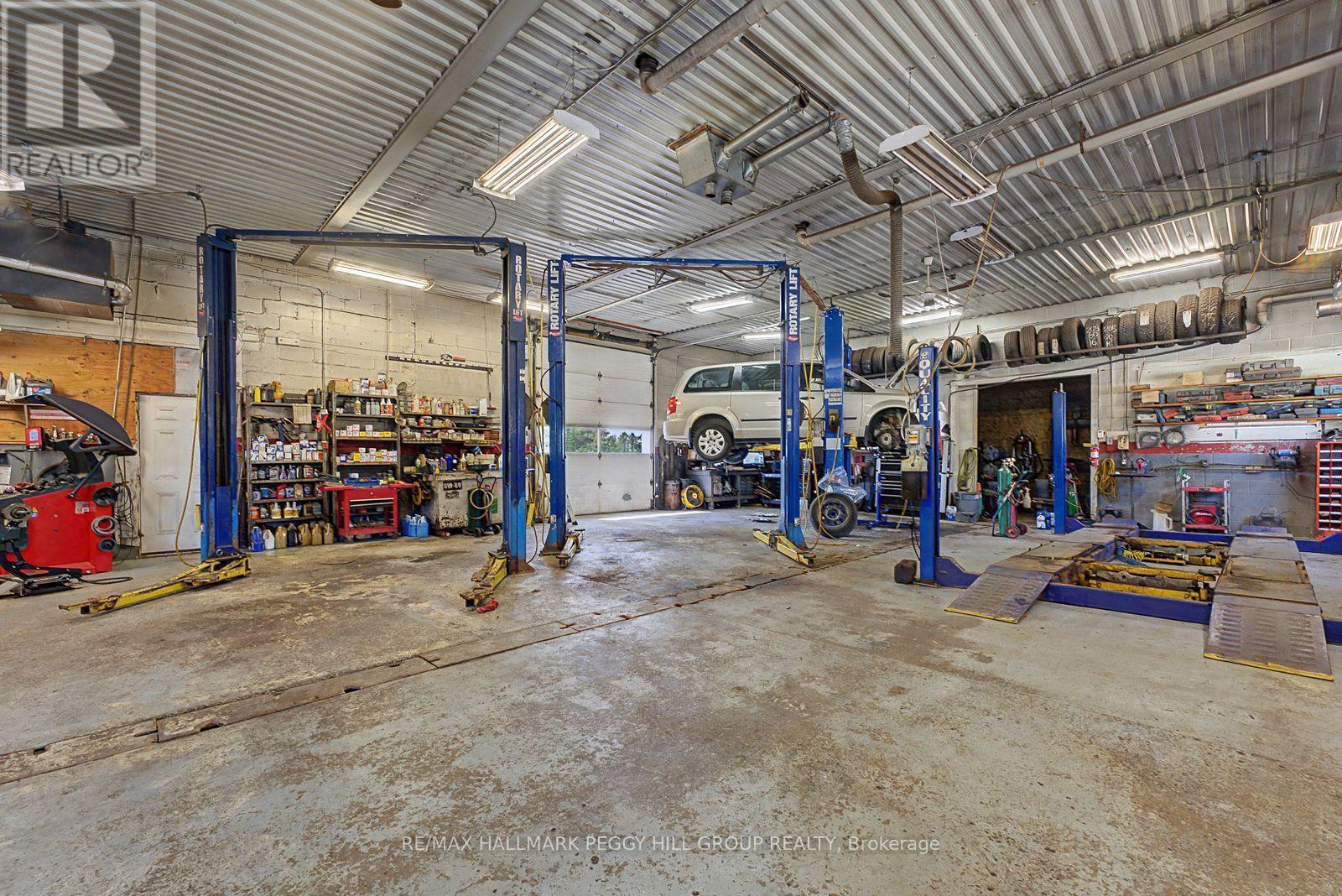 46 Yonge Street S Property Photo 2