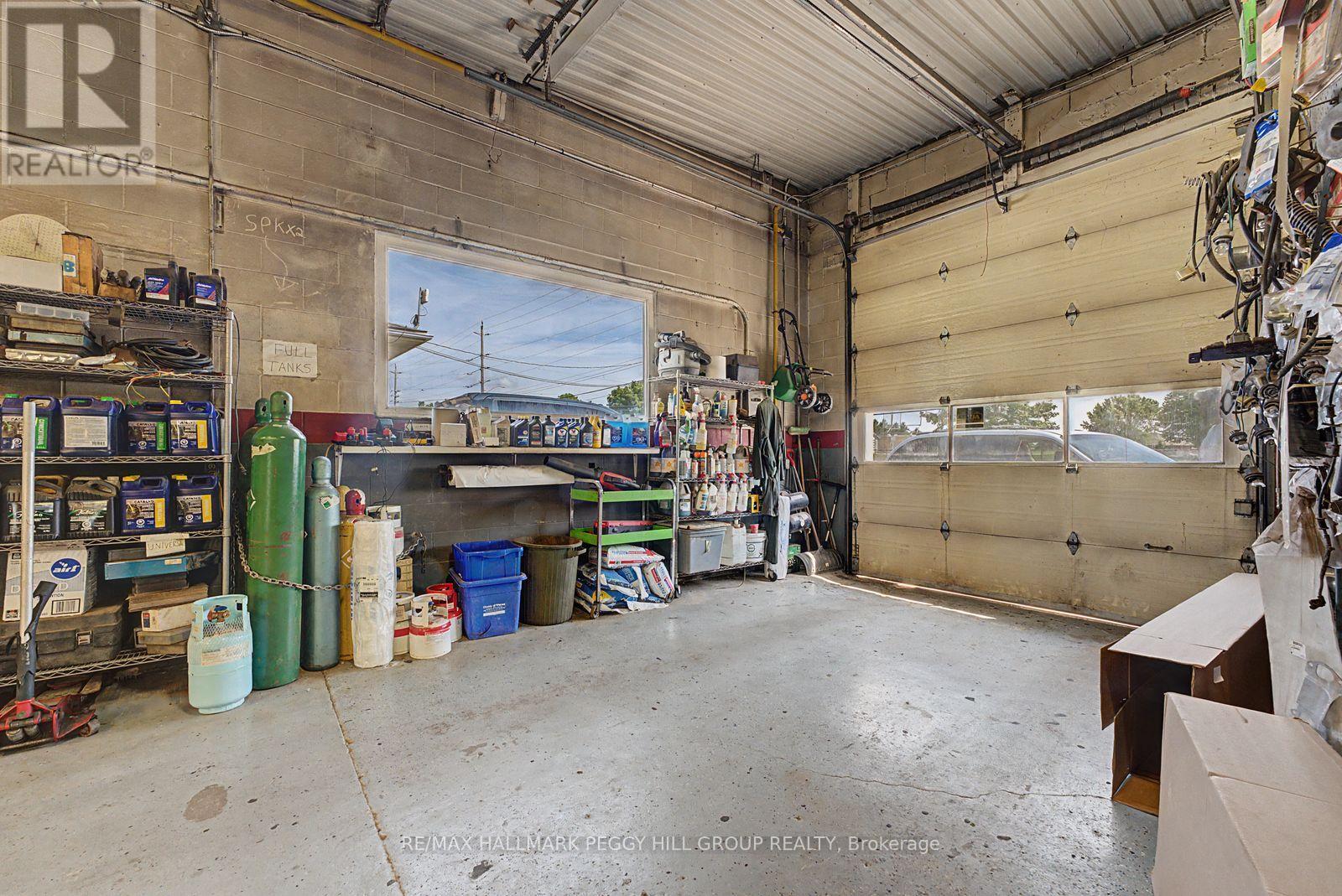 46 Yonge Street S Property Photo 5