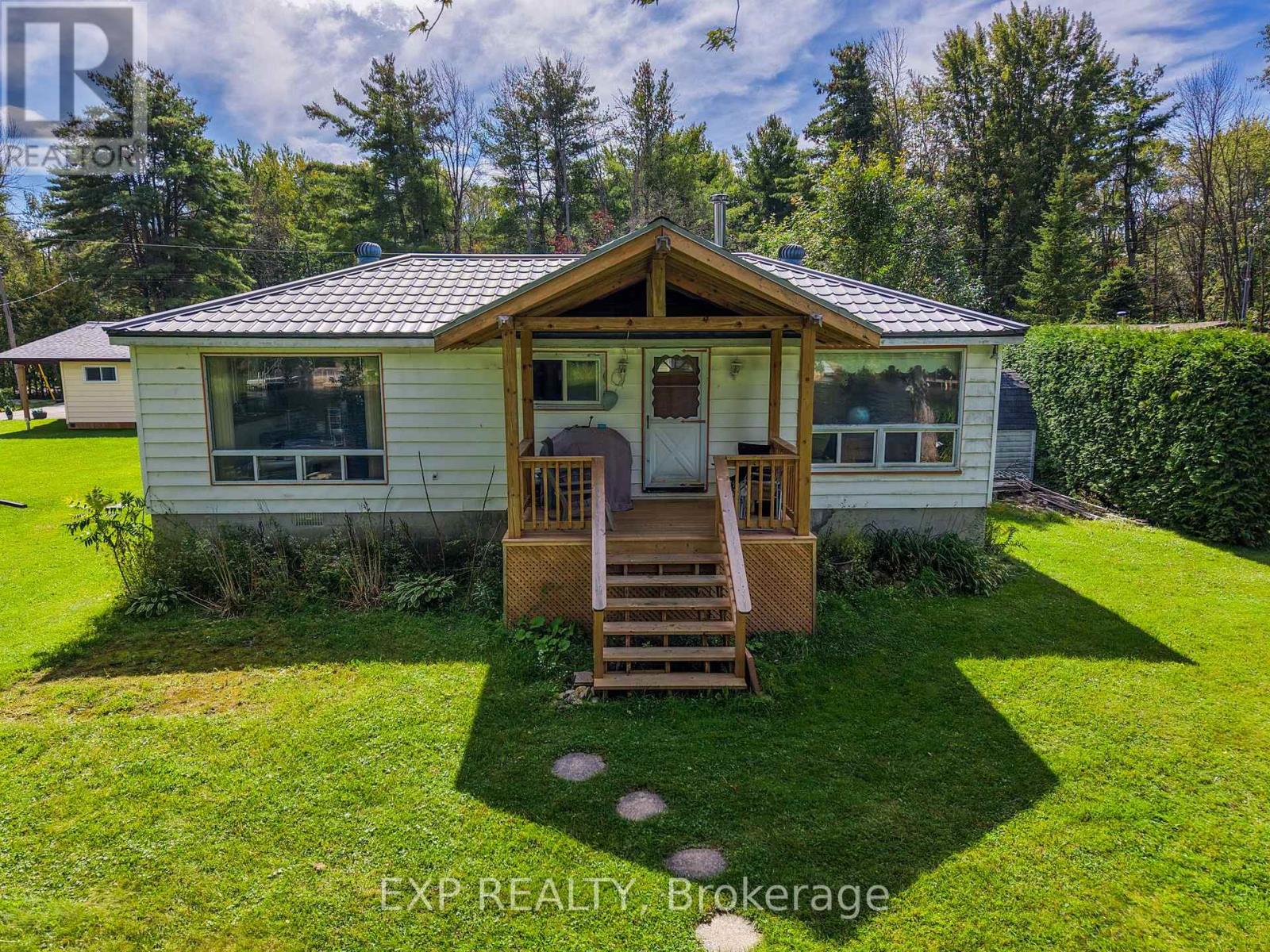 3908 Canal Road W Property Photo 1