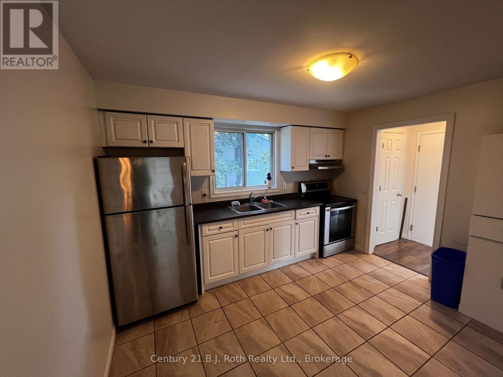 Unit 1 - 520 High Street Property Photo 4