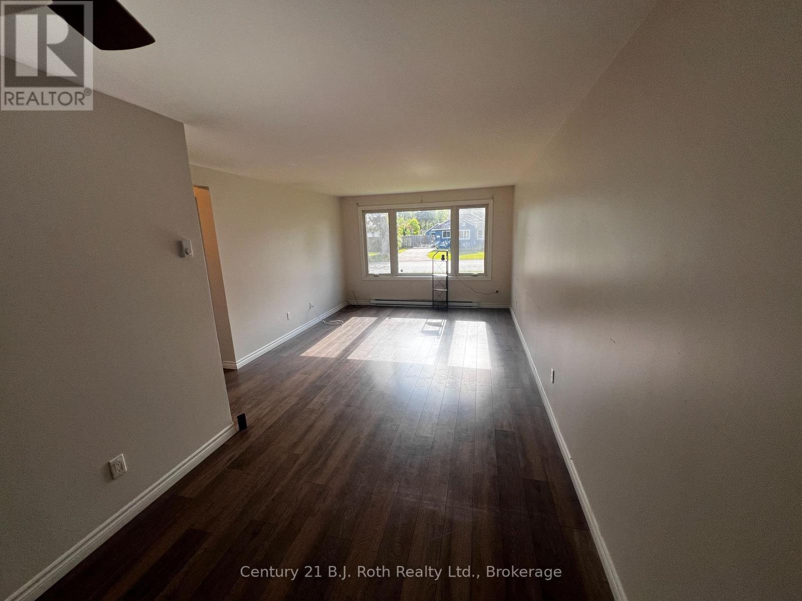 Unit 1 - 520 High Street Property Photo 5
