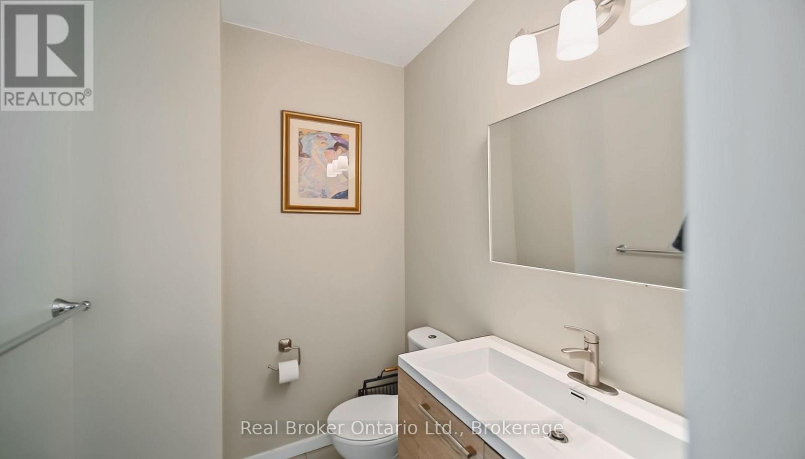 31 - 127 Fairway Crescent Property Photo 20
