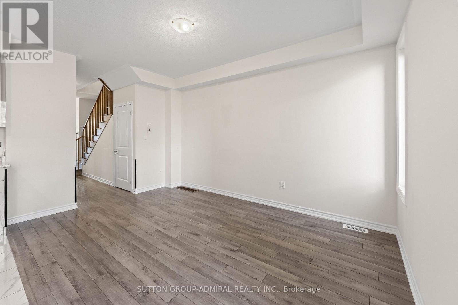 4 Rochester Drive Property Photo 13