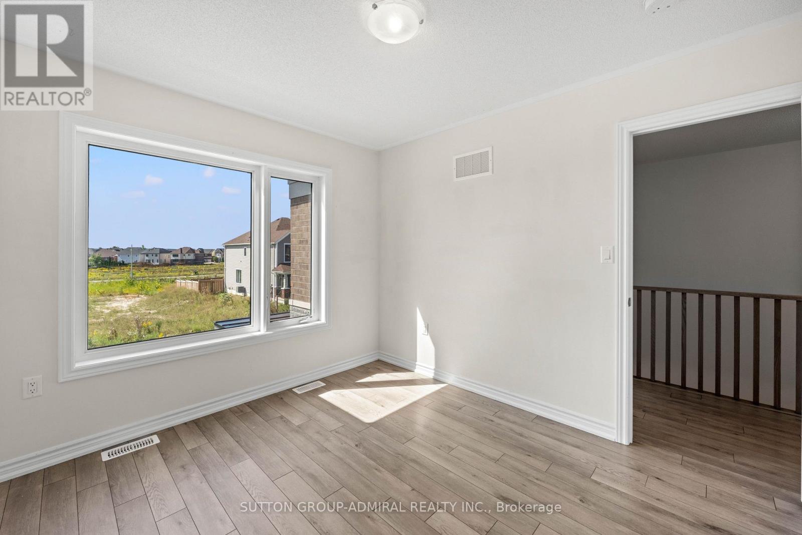 4 Rochester Drive Property Photo 35