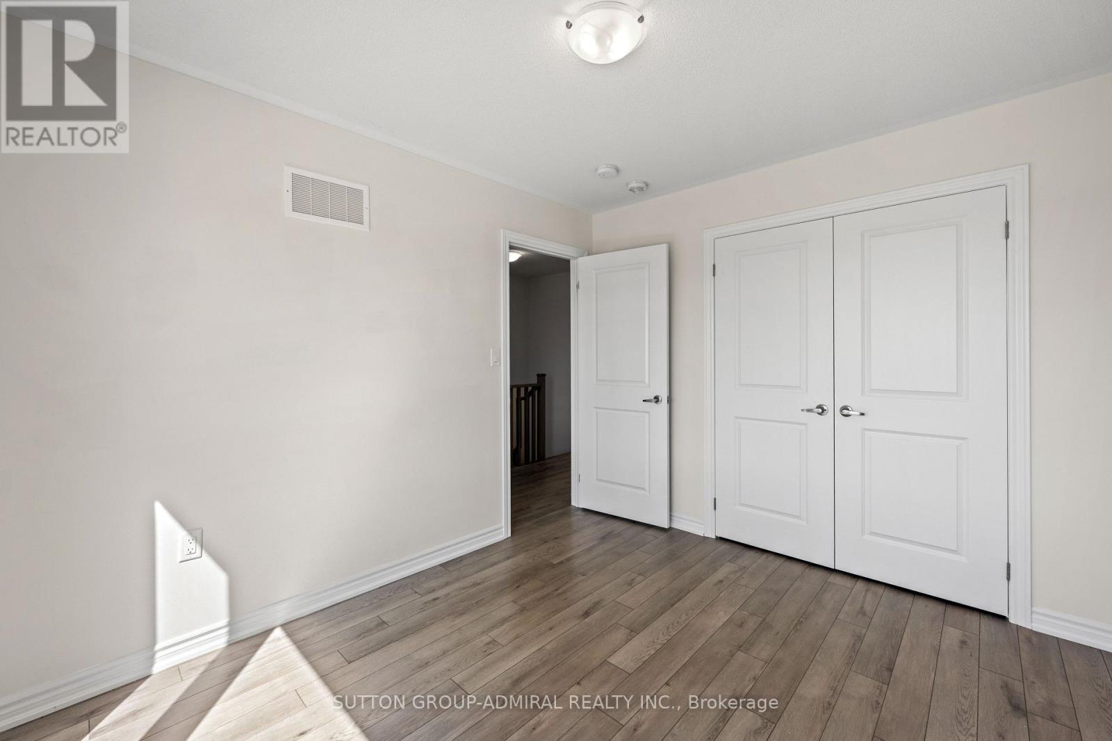 4 Rochester Drive Property Photo 36