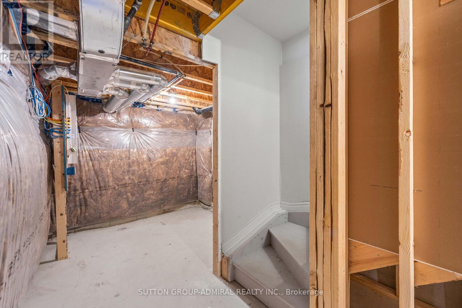 4 Rochester Drive Property Photo 42