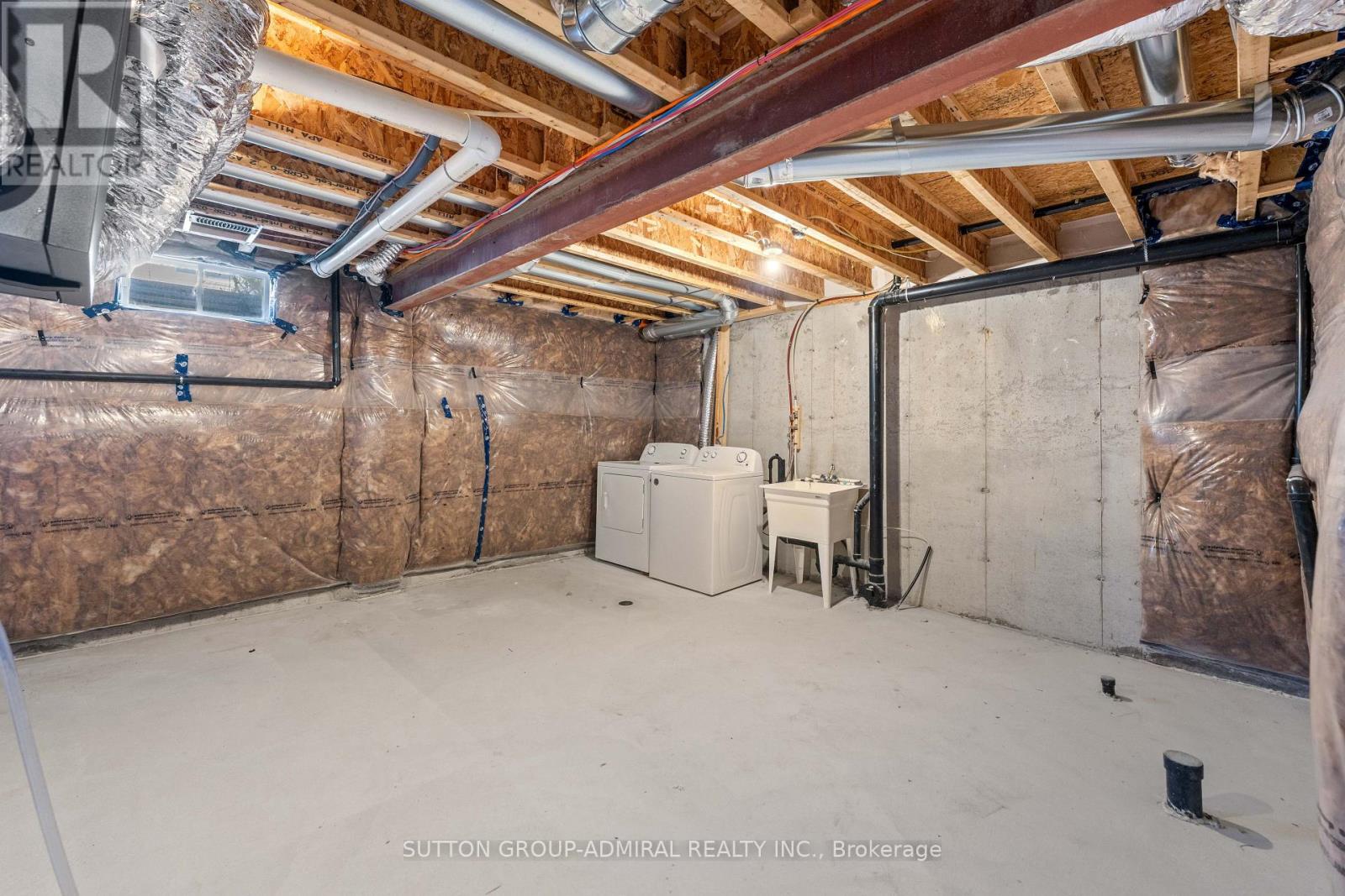 4 Rochester Drive Property Photo 43