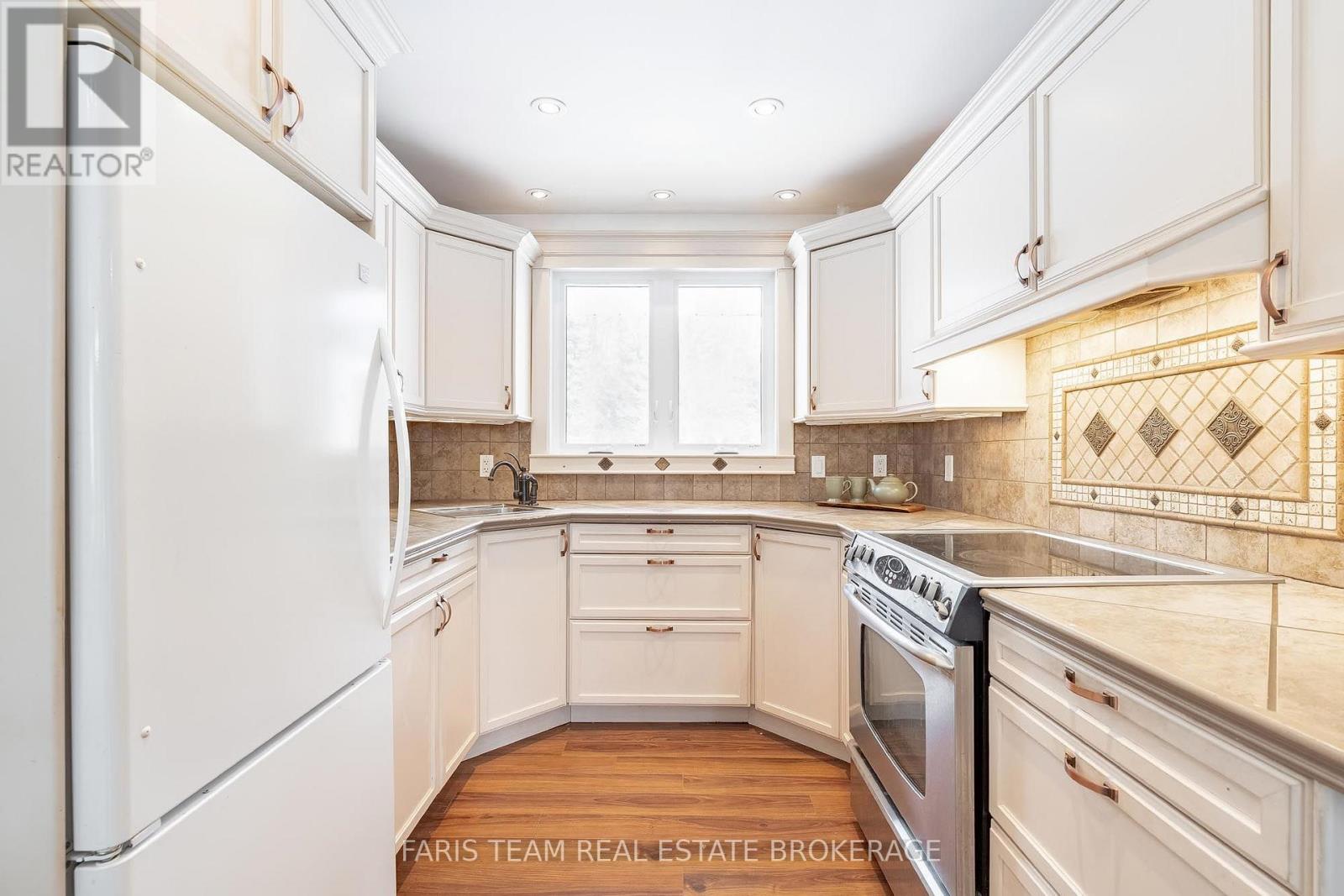 1520 Rosemount Road Property Photo 8