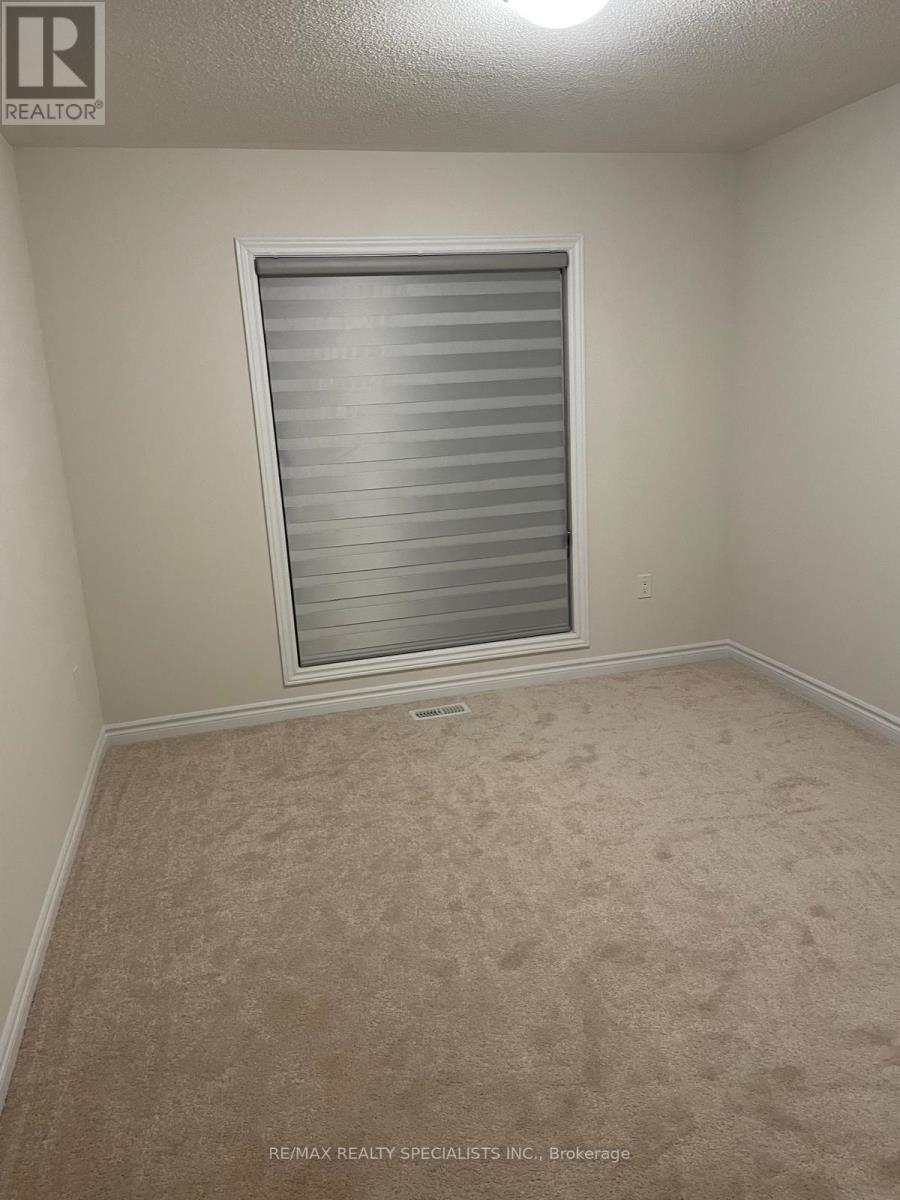 3 Eberhardt Drive Property Photo 12