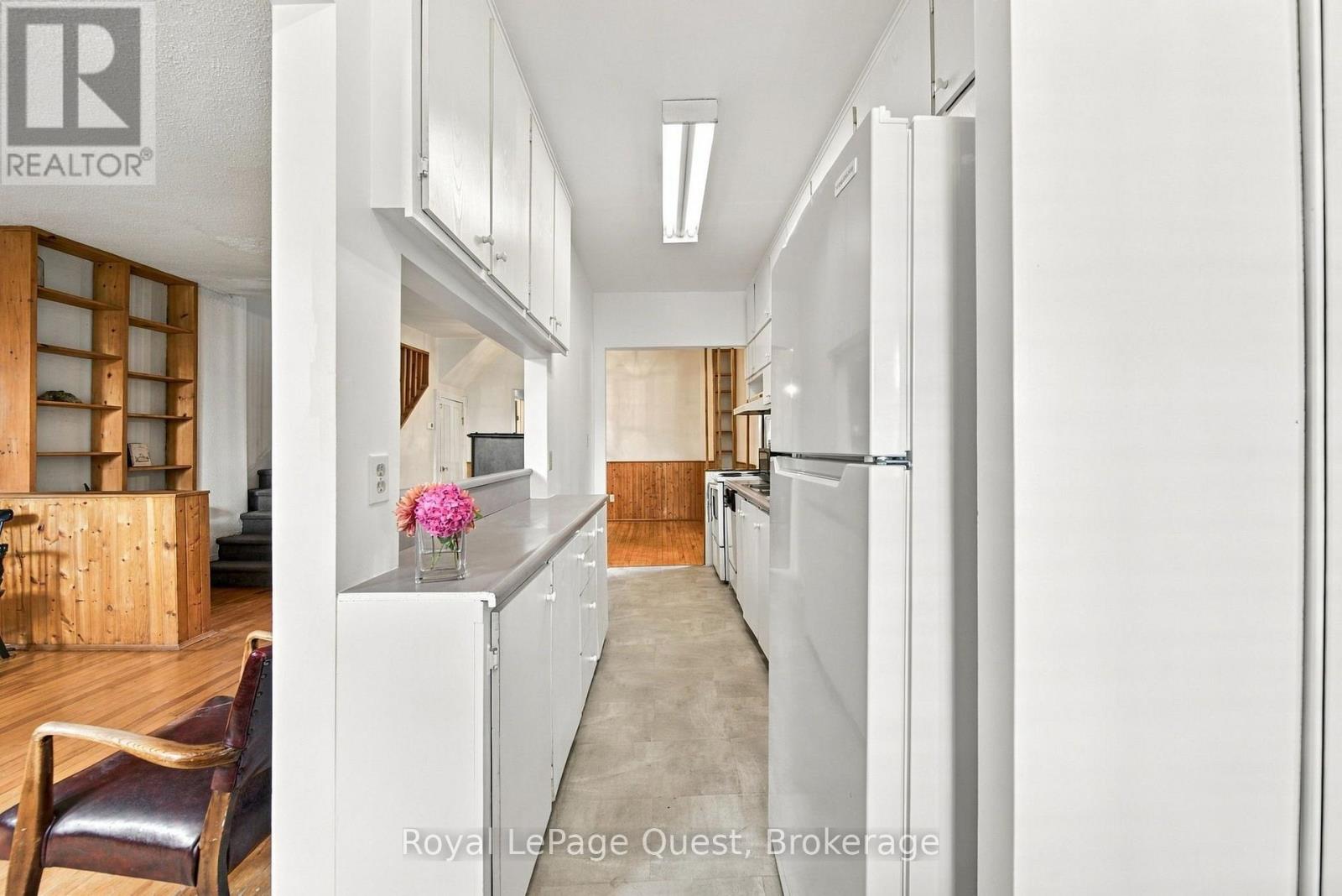 148 Coldwater Road W Property Photo 1