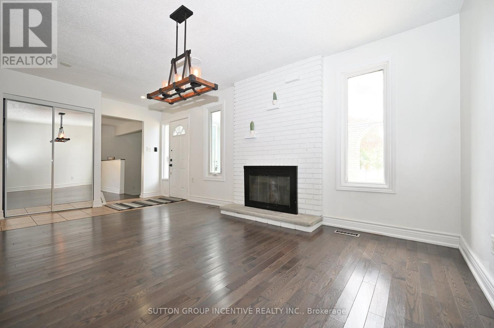 7 Huron Street Property Photo 7