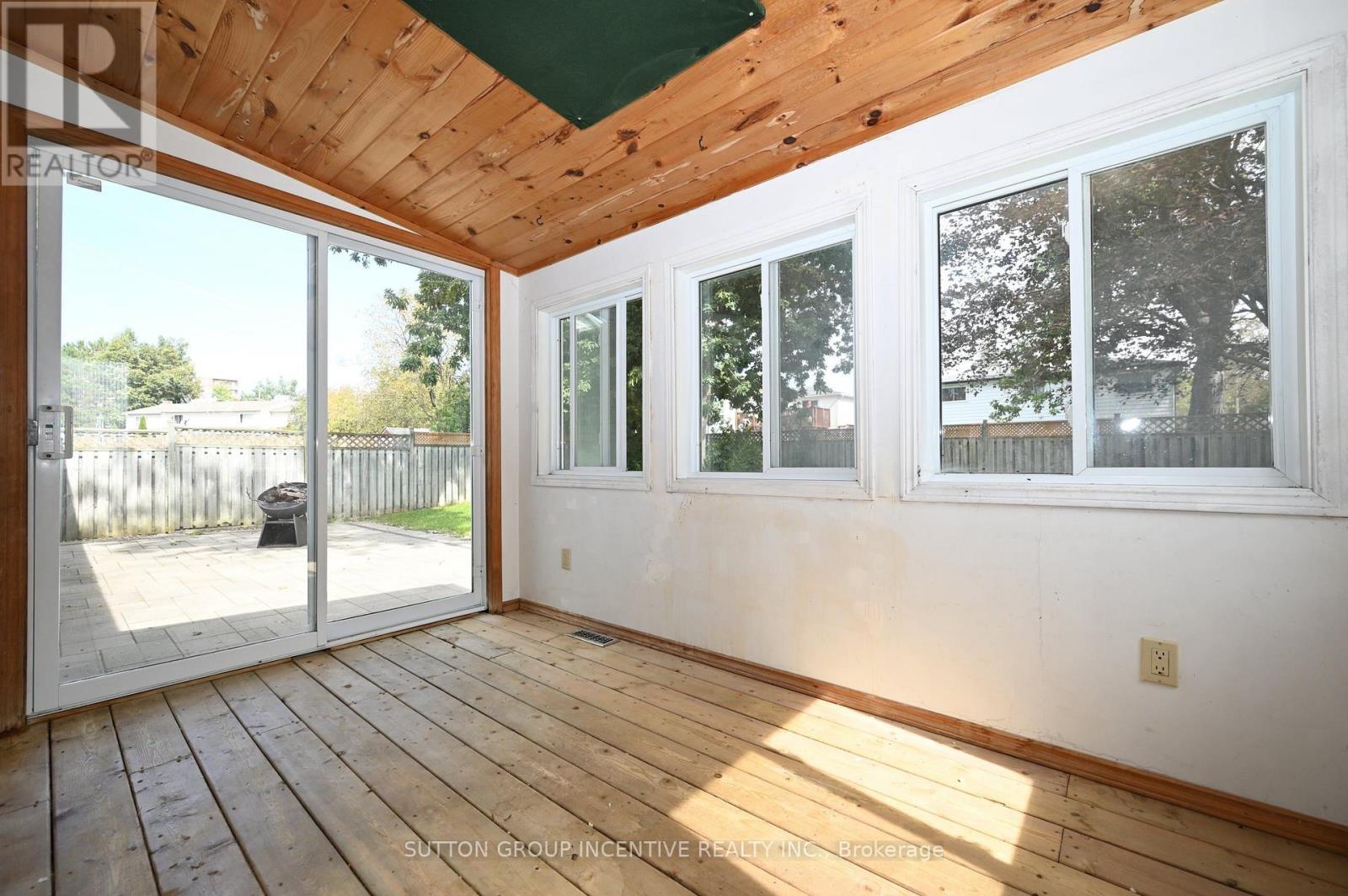 7 Huron Street Property Photo 16