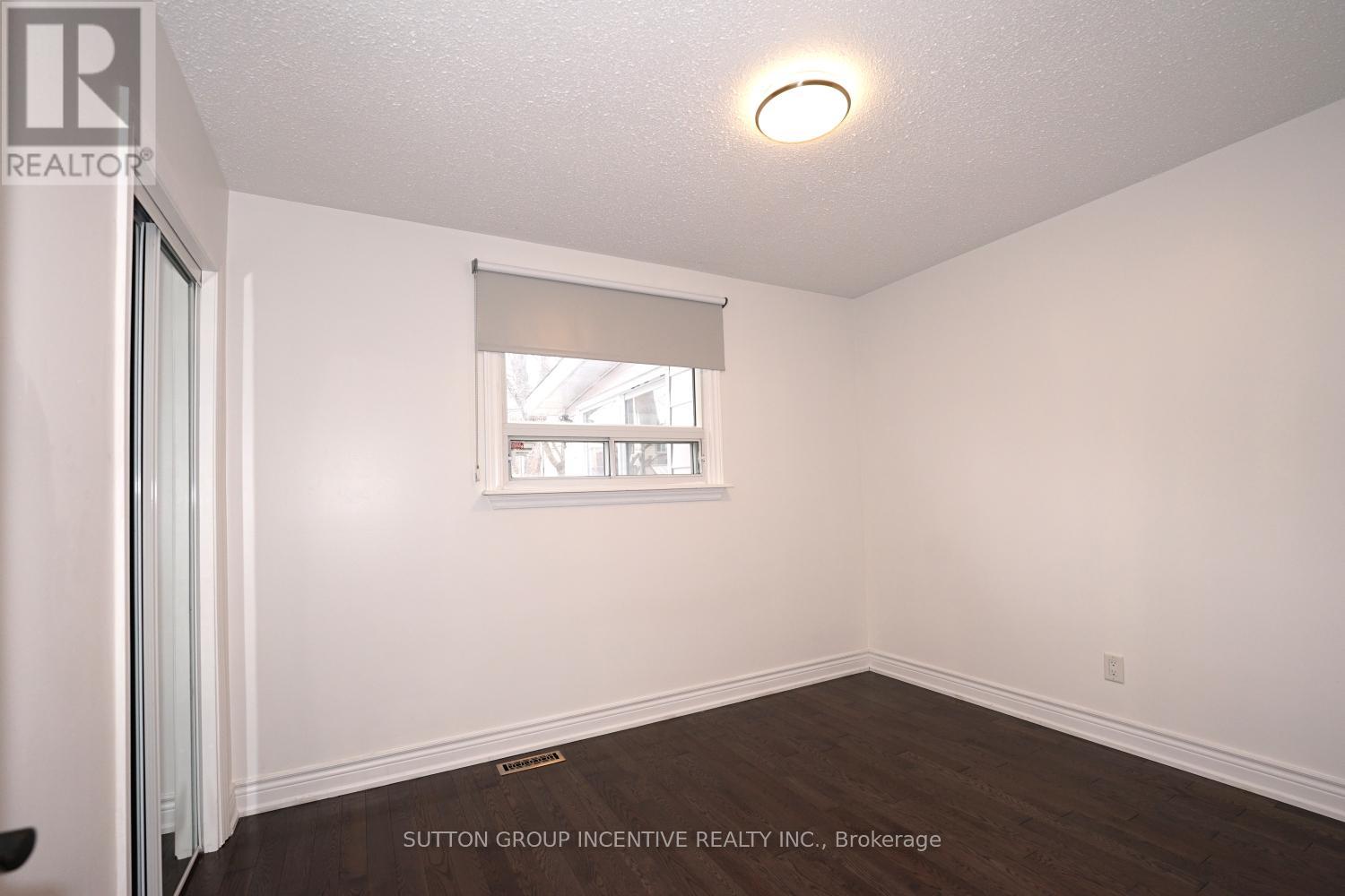 7 Huron Street Property Photo 20