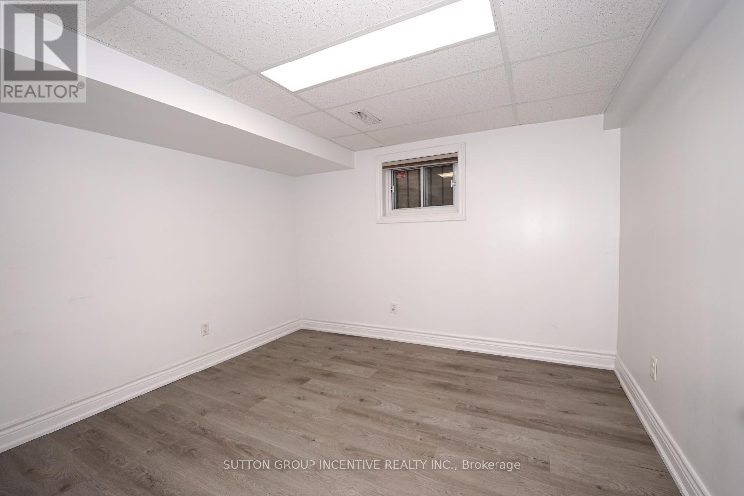 7 Huron Street Property Photo 22