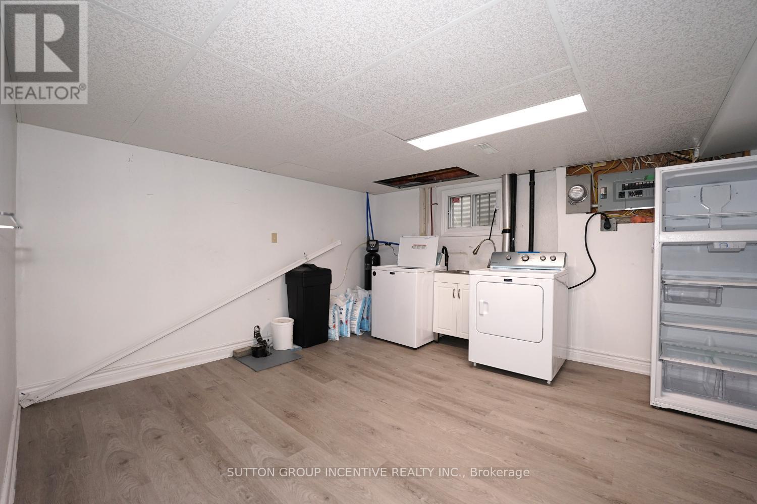 7 Huron Street Property Photo 27