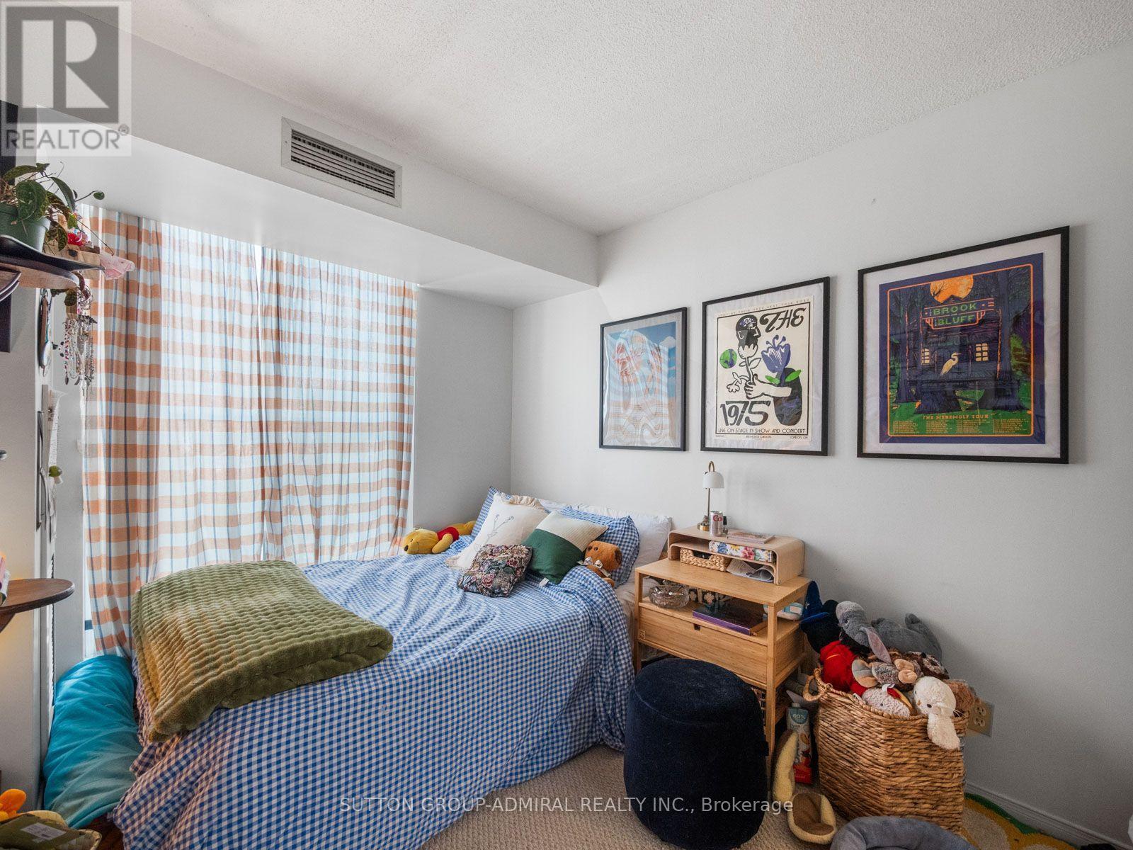 902 - 150 Dunlop Street E Property Photo 13
