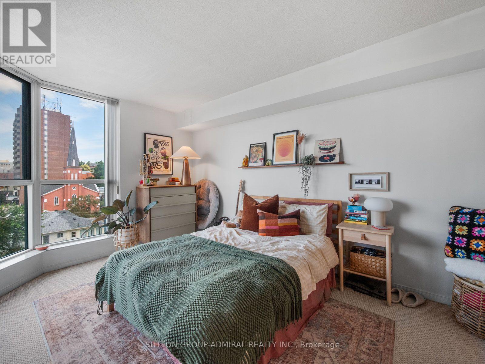 902 - 150 Dunlop Street E Property Photo 17