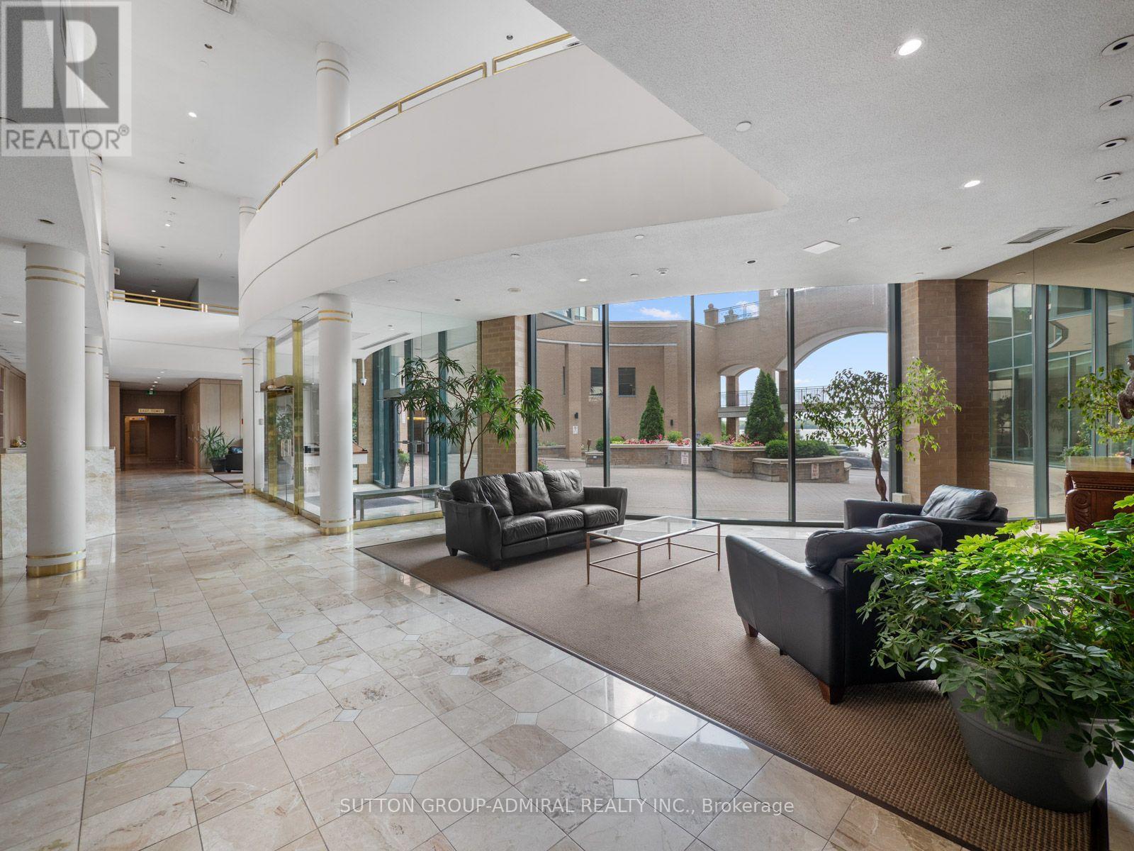 902 - 150 Dunlop Street E Property Photo 27