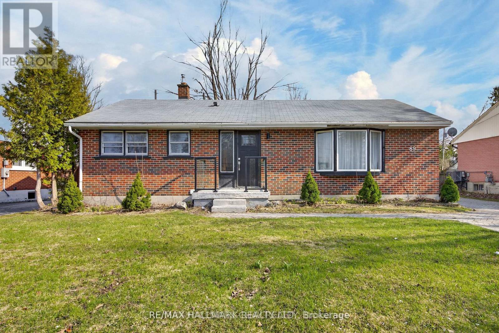 89 North St West (main Floor Only) Street N Property Photo 1