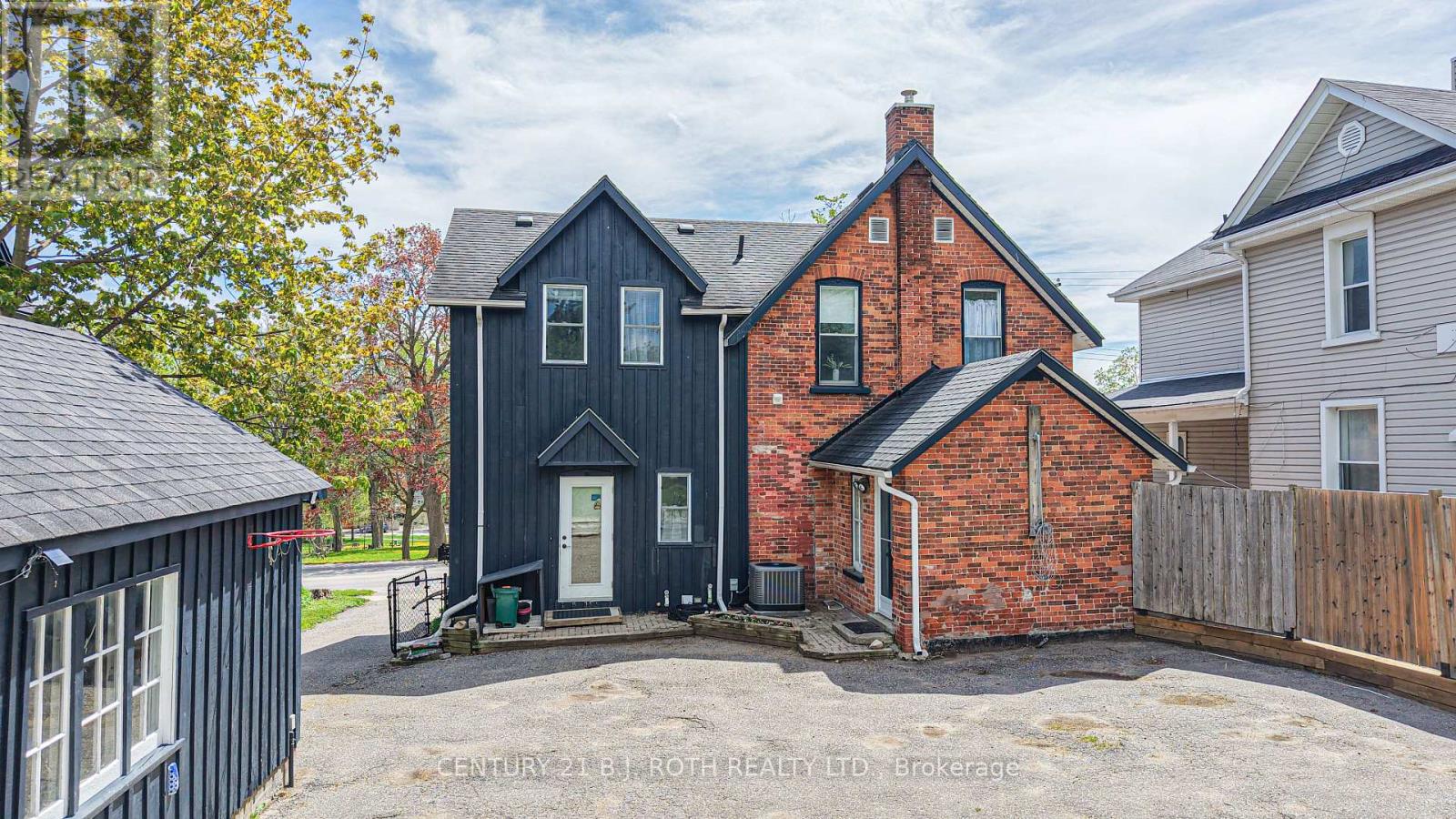 80 Coldwater Road W Property Photo 4