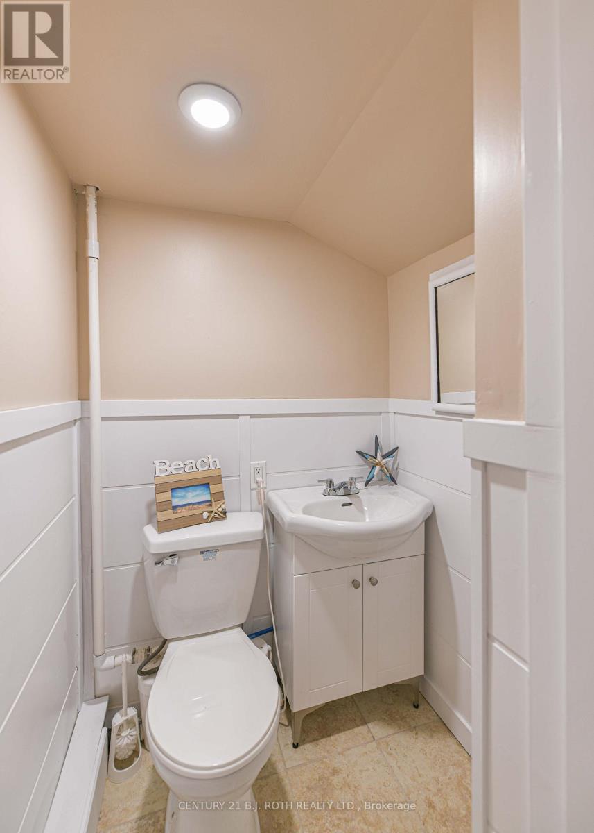 80 Coldwater Road W Property Photo 22