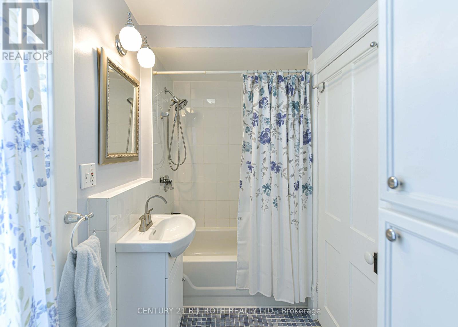 80 Coldwater Road W Property Photo 27