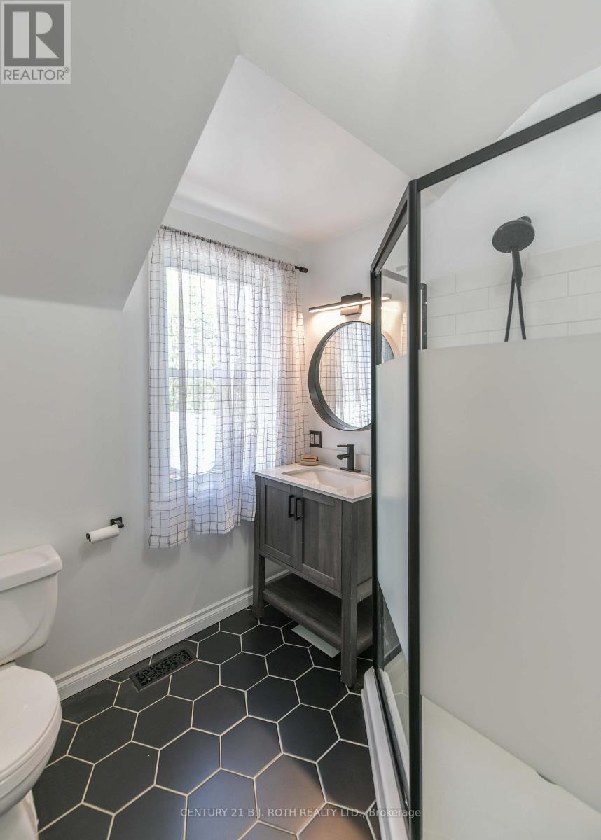 80 Coldwater Road W Property Photo 31
