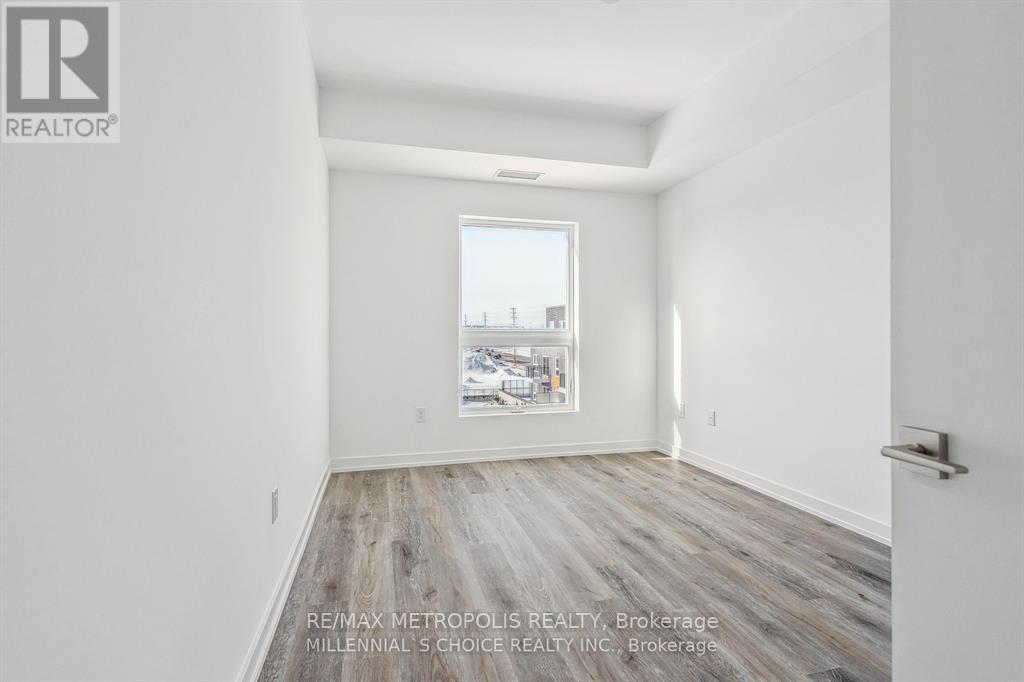 422 - 430 Essa Road Property Photo 14