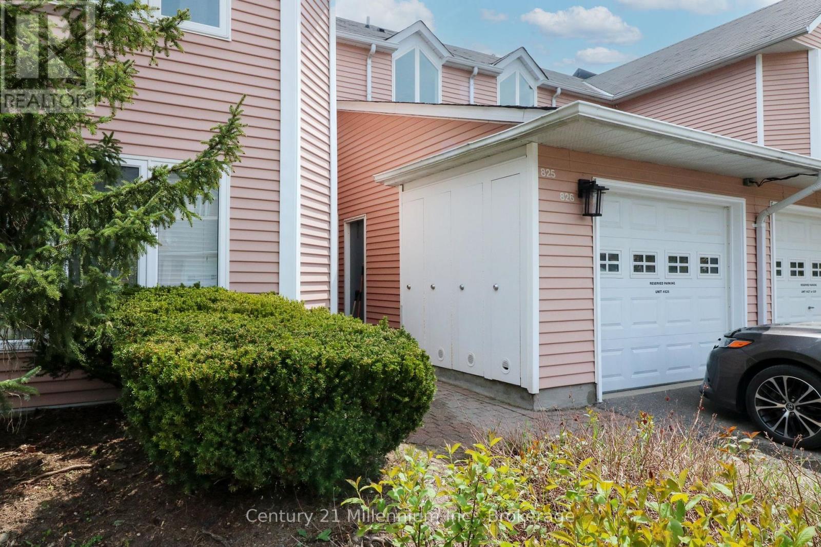 825 - 34 Dawson Drive Property Photo 1