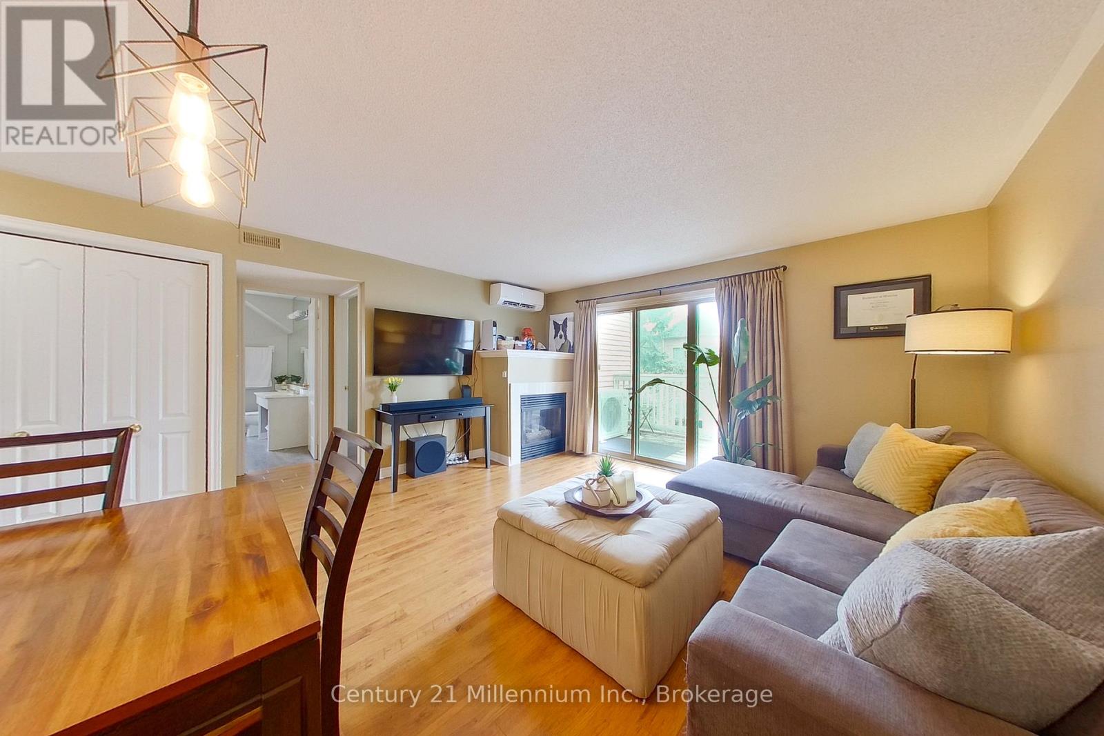 825 - 34 Dawson Drive Property Photo 6