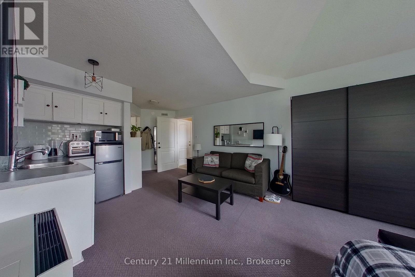 825 - 34 Dawson Drive Property Photo 16
