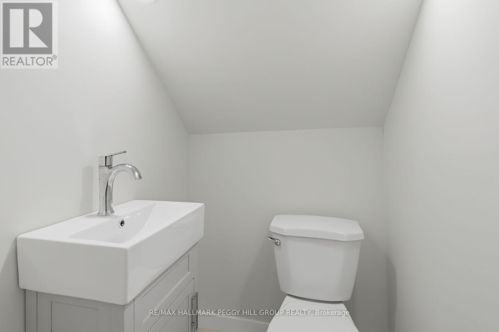 404 Manly Street Property Photo 15
