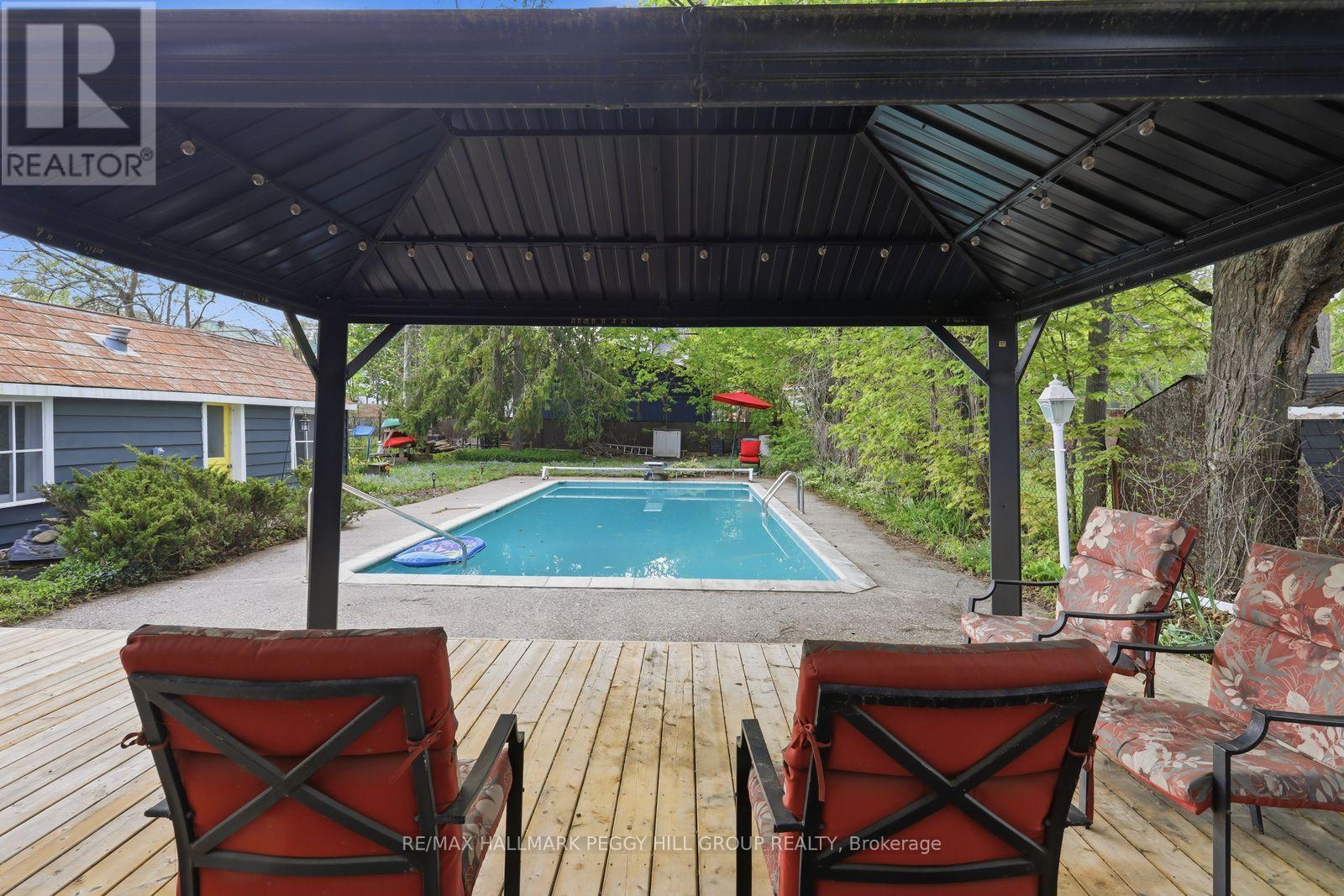 404 Manly Street Property Photo 16
