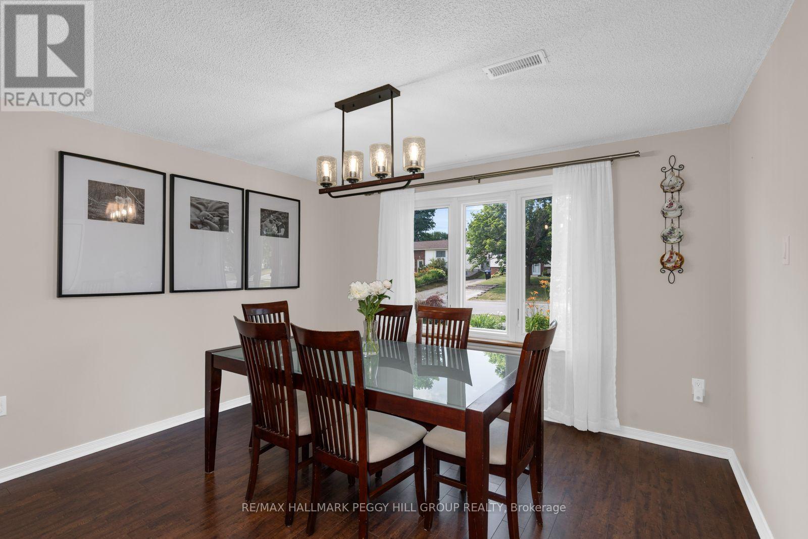 295 Galloway Boulevard Property Photo 4